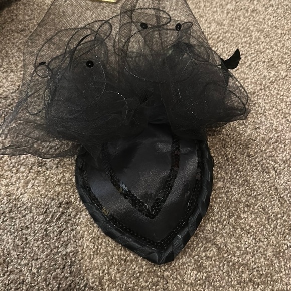 Rare Vintage Fascinators Hats Mesh feathers sequins Kentucky derby Fascinator - Picture 2 of 6